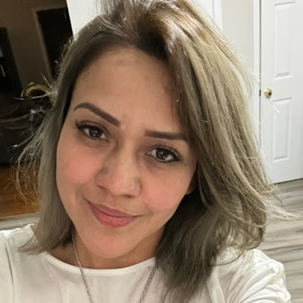 Meet your Posher, Dania